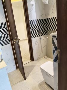 Common Bathroom Image of 750 Sq.ft 3 BHK Apartment / Flat for sale in Signature Global The Roselia, Sector 95A Gurgaon for Rs. 8500000