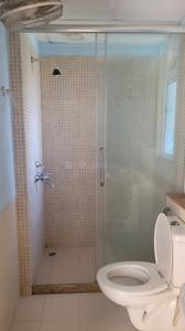 Bathroom Image of 940 Sq.ft 2 BHK Apartment / Flat for sale in Jaypee Kosmos, Sector 134 Noida for Rs. 7600000