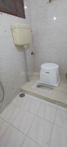 Bathroom Image of 1000 Sq.ft 2 BHK Apartment / Flat for rent in Ekkatuthangal Chennai for Rs. 35005
