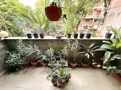Balcony Image of 1600 Sq.ft 3 BHK Apartment / Flat for rent in DDA Flats Sarita Vihar, Sarita Vihar New Delhi for Rs. 70000