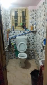 Bathroom Image of 650 Sq.ft 2 BHK Independent House for rent in Kankurgachi Kolkata for Rs. 17000
