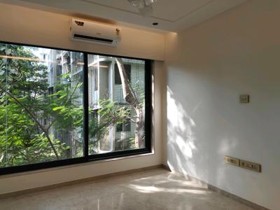 Bedroom Image of 1450 Sq.ft 3 BHK Apartment / Flat for sale in Vile Parle West Mumbai for Rs. 70000000
