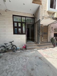 Image of 650 Sq.ft 2 BHK Builder Floor for rent in Sector 3 Rohini, New Delhi for Rs. 22000