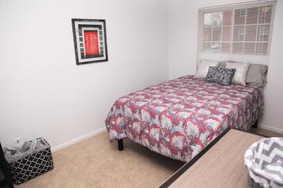 Bedroom Image of 1075 Sq.ft 3 BHK Apartment / Flat for sale in Platinum Tower 4, Andheri West Mumbai for Rs. 40000000