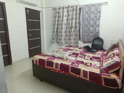 Bedroom Image of 1200 Sq.ft 2 BHK Apartment / Flat for rent in Manjalpur Vadodara for Rs. 16000