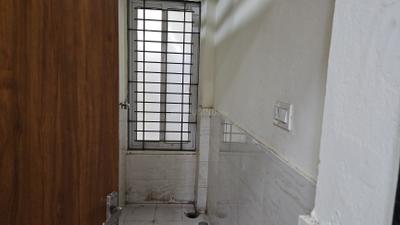 Image of 900 Sq.ft 1 BHK Builder Floor for rent in Nipania, Indore for Rs. 19000