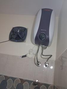 Bathroom Image of 850 Sq.ft 2 BHK Builder Floor for rent in Sanath Nagar Hyderabad for Rs. 27000