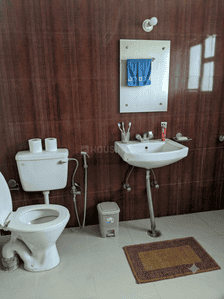 Image of 1030 Sq.ft 2 BHK Apartment / Flat for rent in AKASH ENCLAVE, Vrindavan Yojana, Lucknow for Rs. 20000