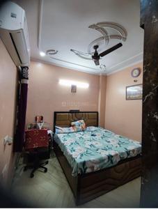 Bedroom Image of 1600 Sq.ft 5 BHK Duplex for sale in Tri Nagar New Delhi for Rs. 11500000