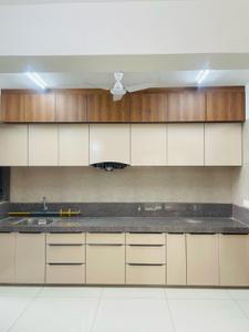Kitchen Image of 2335 Sq.ft 3 BHK Apartment / Flat for rent in Vaishno Devi Circle Ahmedabad for Rs. 57000