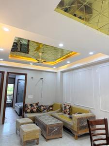 Hall Image of 1350 Sq.ft 3 BHK Apartment / Flat for sale in Sector 73 Noida for Rs. 5850000