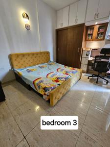 Bedroom Image of 1830 Sq.ft 3 BHK Apartment / Flat for sale in Sector 77 Noida for Rs. 21000000