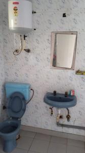 Image of 1350 Sq.ft 2 BHK Apartment / Flat for rent in Sector 29, Noida for Rs. 40000
