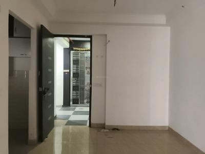 Living Room Image of 1075 Sq.ft 2 BHK Apartment / Flat for rent in Gaur City 7th Avenue, Noida Extension Greater Noida for Rs. 24500
