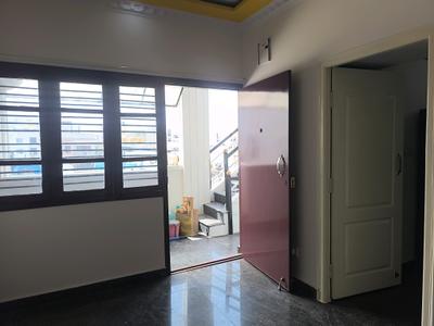 Living Room Image of 750 Sq.ft 1 BHK Builder Floor for rent in JP Nagar Bengaluru for Rs. 13800