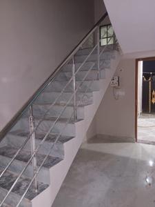 Image of 2000 Sq.ft 5 BHK Duplex for rent in Ashokpuram Colony, Varanasi for Rs. 27500