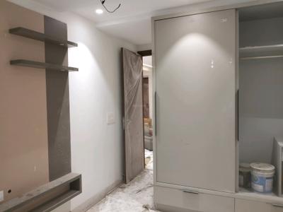Bedroom Image of 950 Sq.ft 3 BHK Builder Floor for sale in Shalimar Bagh New Delhi for Rs. 15000000