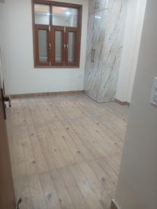 Bedroom Image of 800 Sq.ft 2 BHK Builder Floor for sale in Paschim Vihar New Delhi for Rs. 14000000