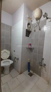 Bathroom Image of 1150 Sq.ft 2 BHK Apartment / Flat for sale in Takshashila Colonials, Maninagar Ahmedabad for Rs. 8500000