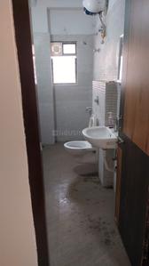 Bathroom Image of 1450 Sq.ft 3 BHK Apartment / Flat for rent in Kadamtala Siliguri for Rs. 35000