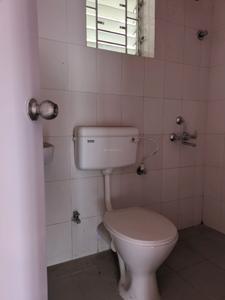 Common Bathroom Image of 901 Sq.ft 3 BHK Apartment / Flat for sale in Shapoorji Pallonji Shukhobrishti Spandan Phase 9 , New Town Kolkata for Rs. 5810000