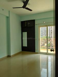 Bedroom Image of 1435 Sq.ft 3 BHK Apartment / Flat for sale in Mahagun Moderne, Sector 78 Noida for Rs. 19900000