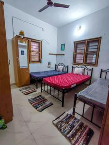 Bedroom Image of Avira Girls Pg in Chanakyapuri, Ahmedabad