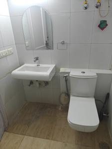 Bathroom Image of harikrishan pg in Lajpat Nagar, New Delhi