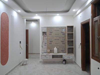 Living Room Image of 1000 Sq.ft 2 BHK Apartment / Flat for sale in Avenue 1 by Investwell Homes	, Sector 73 Noida for Rs. 3800000