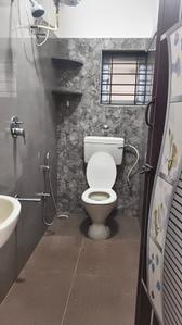 Bathroom Image of 550 Sq.ft 1 BHK Builder Floor for rent in HSR Layout Bengaluru for Rs. 24000