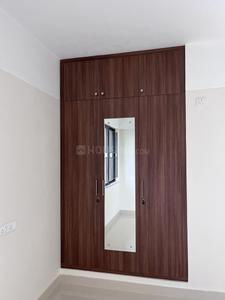 Bedroom Image of 975 Sq.ft 3 BHK Apartment / Flat for rent in Maradu Kochi for Rs. 26000