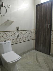 Common Bathroom Image of 1000 Sq.ft 3 BHK Builder Floor for sale in Ramesh Nagar New Delhi for Rs. 14500000