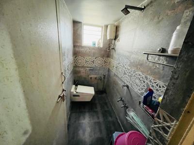 Bathroom Image of 1620 Sq.ft 4 BHK Independent House for rent in Motera Ahmedabad for Rs. 30000