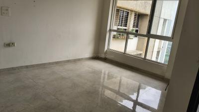 Living Room Image of 1010 Sq.ft 2 BHK Apartment / Flat for rent in Lodha Amara, Kolshet Thane for Rs. 37000