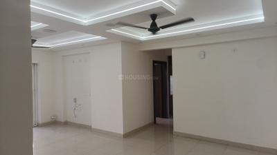 Living Room Image of 1900 Sq.ft 3 BHK Apartment / Flat for rent in Pareena Express Heights, Sector 99 Gurgaon for Rs. 38000