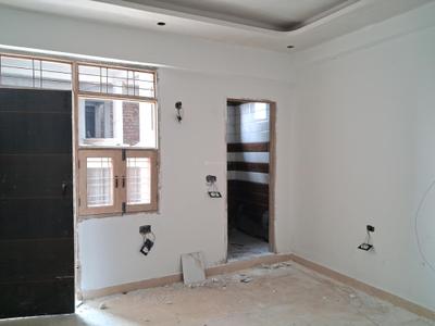 Bedroom Image of 1050 Sq.ft 2 BHK Apartment / Flat for sale in Sector 101 Noida for Rs. 4400000