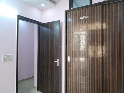 Bedroom Image of 700 Sq.ft 2 BHK Builder Floor for rent in Mansarover Garden New Delhi for Rs. 27000