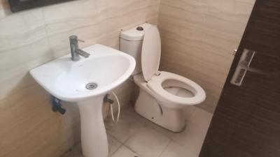 Bathroom Image of 425 Sq.ft 1 BHK Studio for rent in Supertech Ecociti, Sector 137 Noida for Rs. 19500