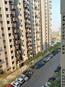 Image of 1026 Sq.ft 2 BHK Apartment / Flat for sale in Lodha Lakeshore Greens, Palava Phase 2, Thane for Rs. 5600000