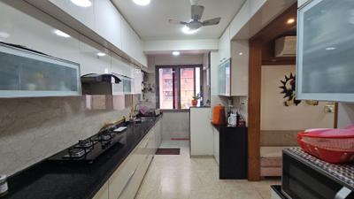 Kitchen Image of 1800 Sq.ft 3 BHK Apartment / Flat for sale in Swagat Pelican, Sargasan Gandhinagar for Rs. 12000000
