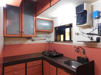 Kitchen Image of 550 Sq.ft 2 BHK Apartment / Flat for rent in Nilanjana CHS, Malad West Mumbai for Rs. 47000