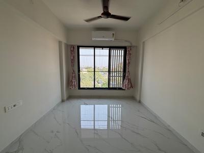 Bedroom Image of 600 Sq.ft 1 BHK Apartment / Flat for sale in Gold Coin Silver Crest, Santacruz East Mumbai for Rs. 15000000