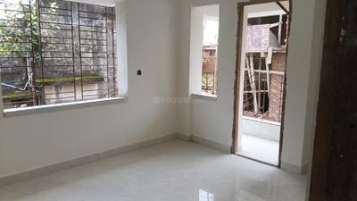 Bedroom Image of 1040 Sq.ft 3 BHK Apartment / Flat for sale in Garfa Kolkata for Rs. 6300000