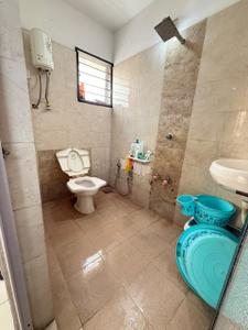 Bathroom Image of 900 Sq.ft 2 BHK Apartment / Flat for sale in Diwalipura Vadodara for Rs. 4400000