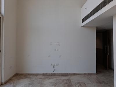 Living Room Image of 2500 Sq.ft 3 BHK Apartment / Flat for sale in Mahagun Mezzaria, Sector 78 Noida for Rs. 42500000