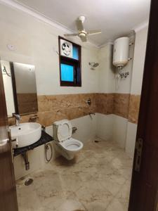 Bathroom Image of 1080 Sq.ft 3 BHK Apartment / Flat for rent in Rajpur Khurd Extension New Delhi for Rs. 28000