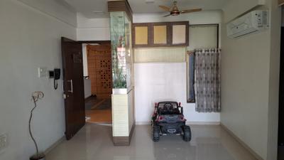 Living Room Image of 910 Sq.ft 2 BHK Apartment / Flat for rent in Lodha Paradise, Thane West Thane for Rs. 43000