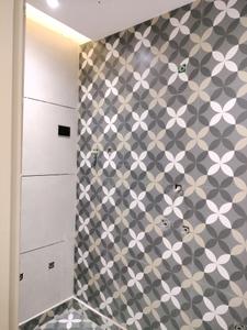 Common Bathroom Image of 550 Sq.ft 2 BHK Builder Floor for sale in Nangli Sakrawati New Delhi for Rs. 4600000
