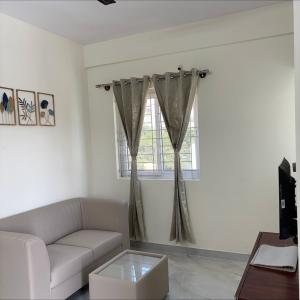 Hall Image of 800 Sq.ft 1 BHK Apartment / Flat for rent in Mahalakshmi Nagar Indore for Rs. 19500