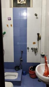 Bathroom Image of 1600 Sq.ft 2.5 BHK Independent House for rent in HUDA Plot Sector 31, Sector 31 Gurgaon for Rs. 35000